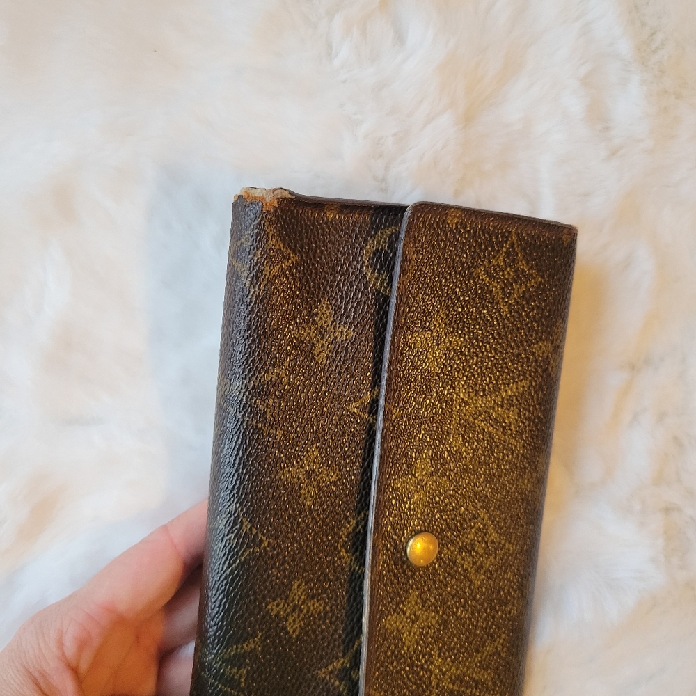 Louis Vuitton Wallet Clutch - Picture 2 of 11